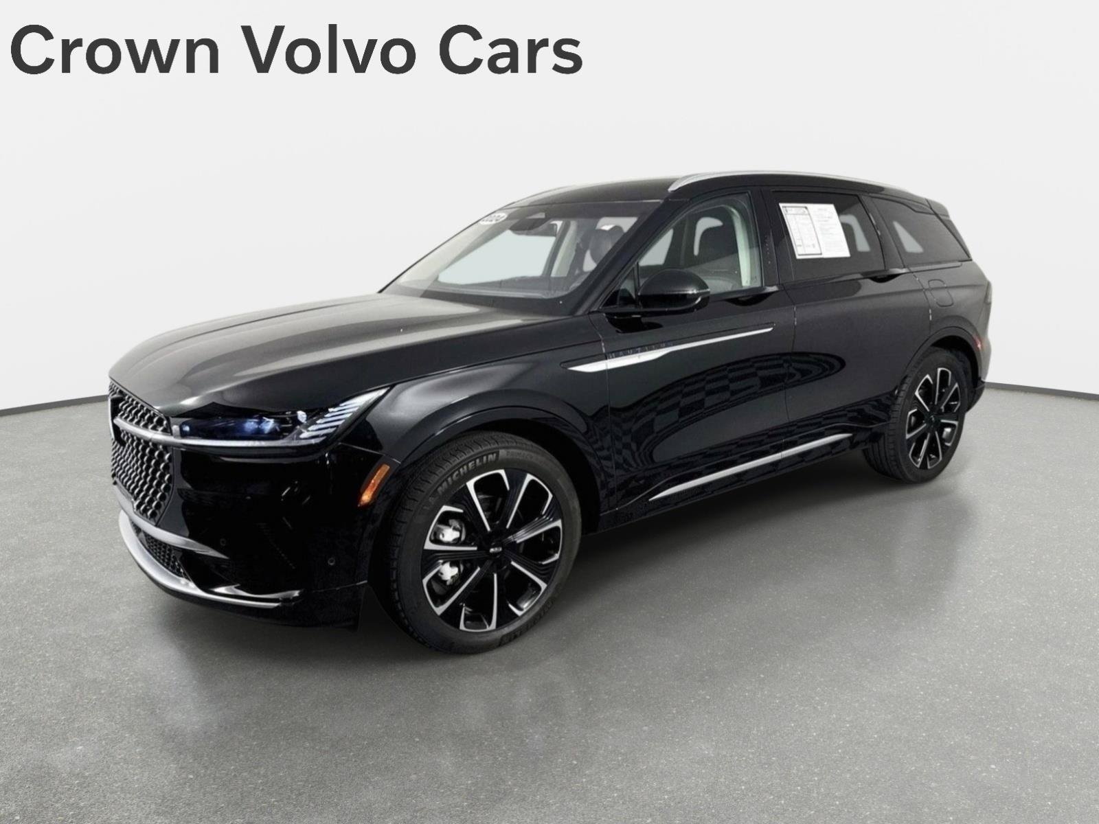 Used 2024 Lincoln Nautilus Reserve AWD/4WD image 1