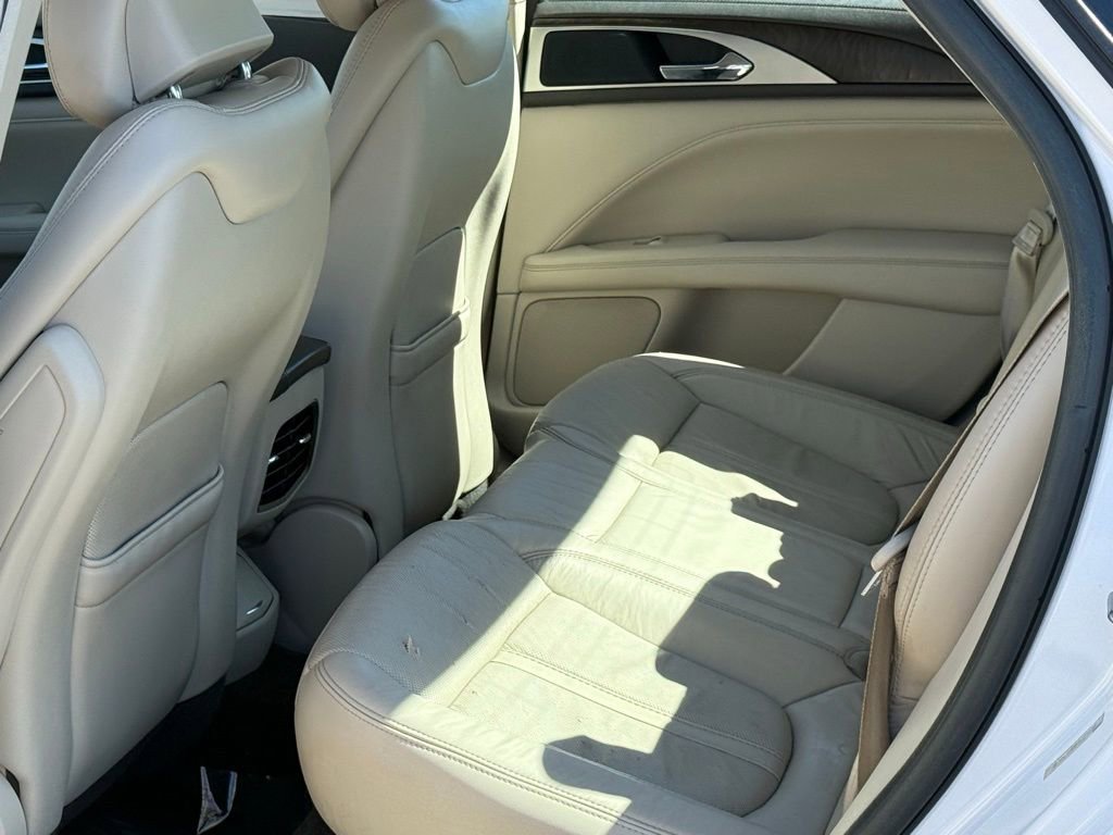 Used 2017 Lincoln MKZ Reserve image 7