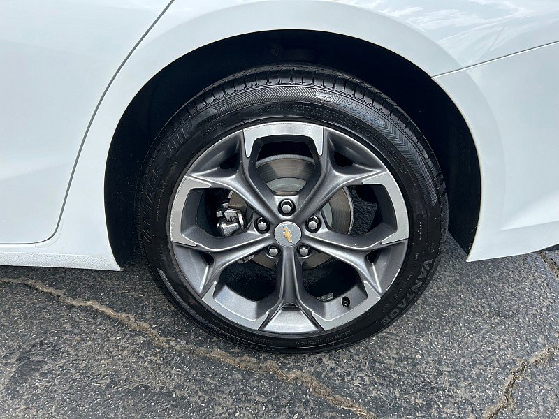 Used 2023 Chevrolet Malibu LT FWD image 14