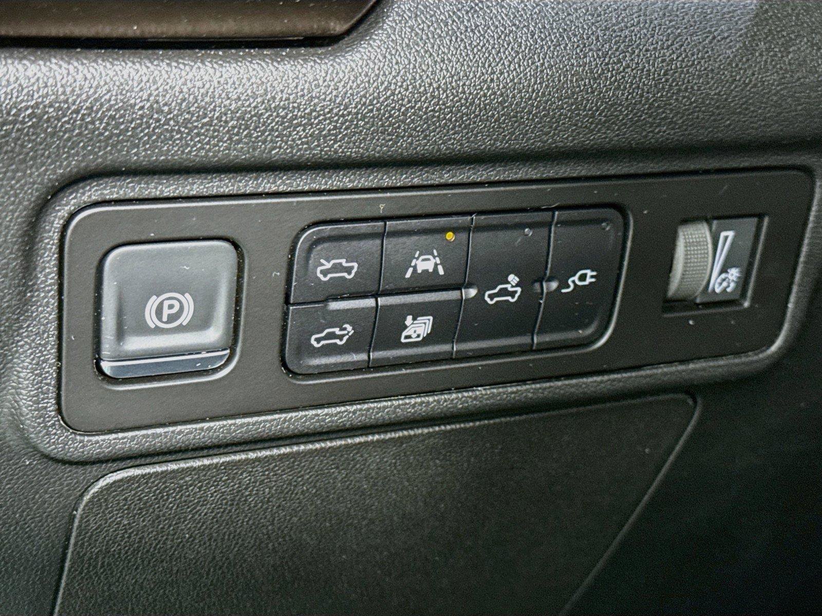 Used 2025 GMC Hummer EV 3X AWD/4WD image 14