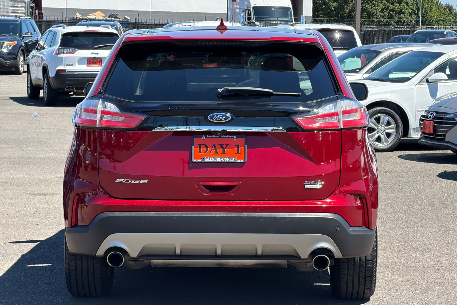 Used 2019 Ford Edge SEL w/ Equipment Group 201A FWD image 6