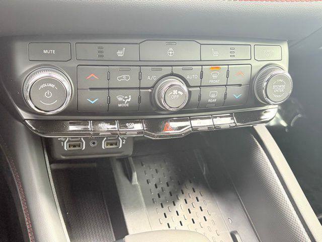 New 2026 Dodge Durango GT w/ Blacktop Package AWD/4WD image 23