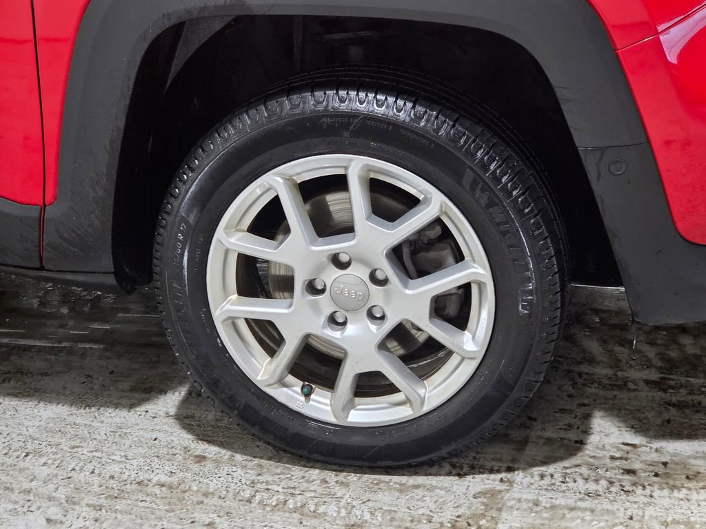 Certified 2021 Jeep Renegade Limited w/ Luxury Group II image 14