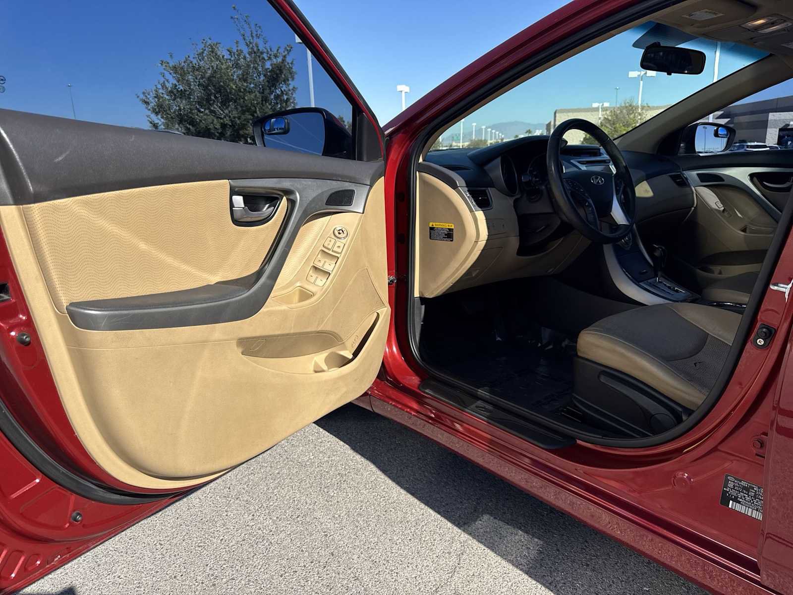 Used 2012 Hyundai Elantra Limited w/ Technology Pkg 5 image 15