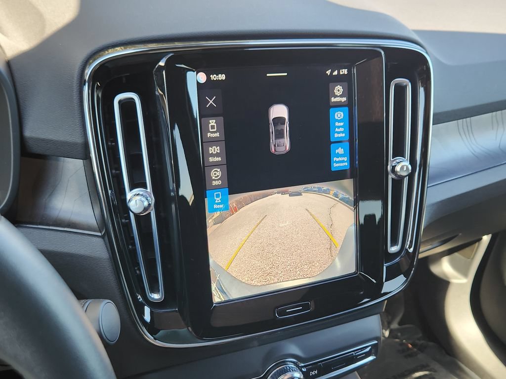 Used 2023 Volvo C40 P8 Recharge Ultimate AWD/4WD image 9