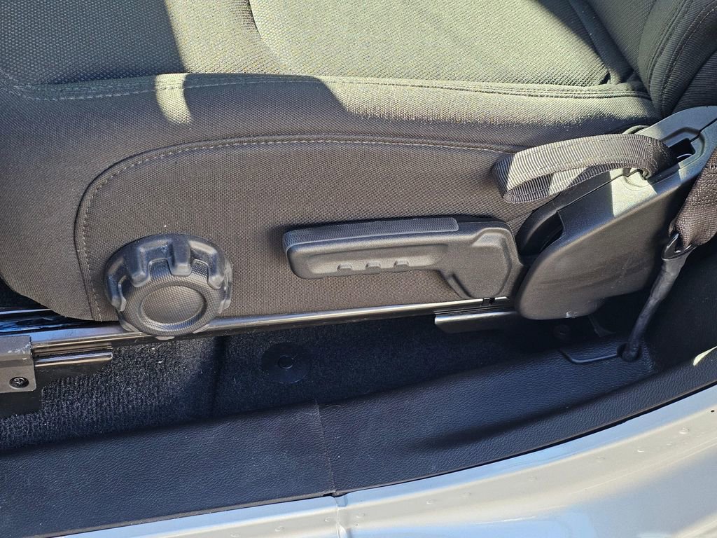 Used 2022 Jeep Wrangler Willys image 20