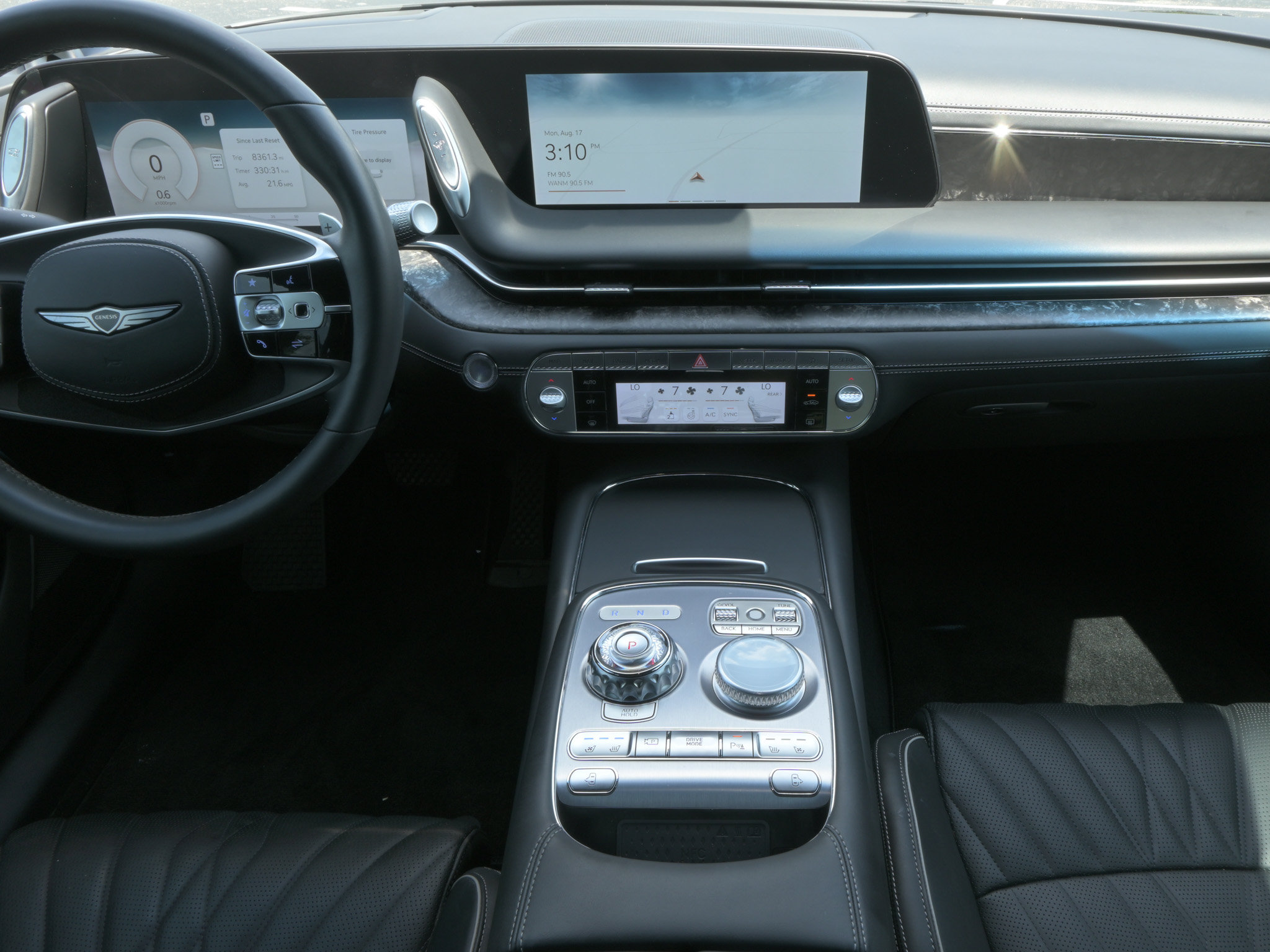 Used 2023 Genesis G90 3.5T AWD/4WD image 18
