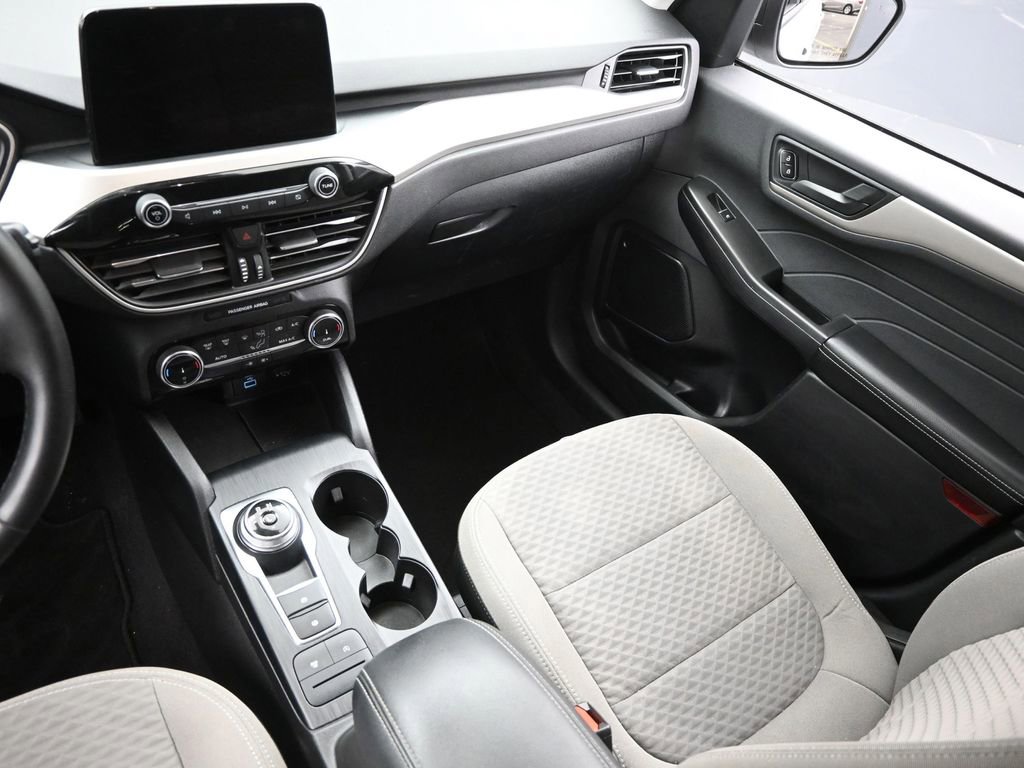 Used 2022 Ford Escape SE w/ Convenience Package image 12