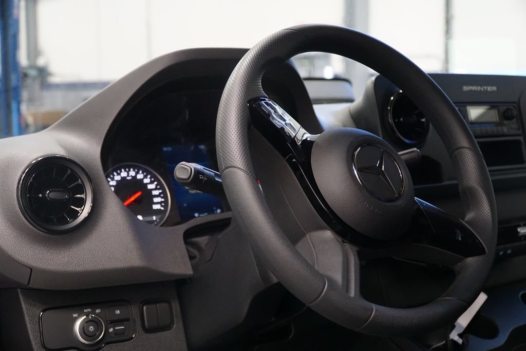 New 2025 Mercedes-Benz Sprinter 2500 image 14