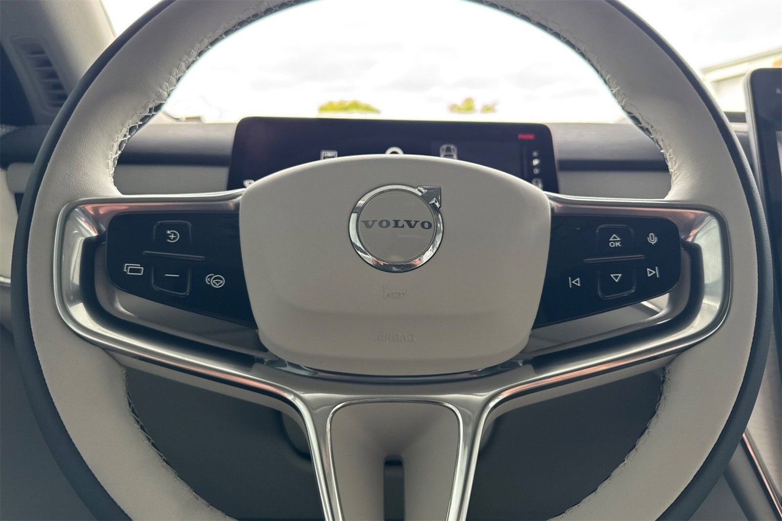 New 2025 Volvo EX90 Plus w/ Protection Package Premier image 23