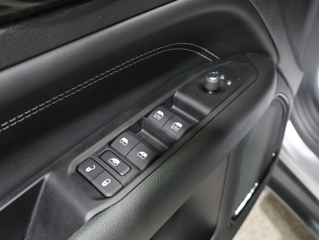 Used 2022 Jeep Compass Latitude w/ Convenience Group AWD/4WD image 15