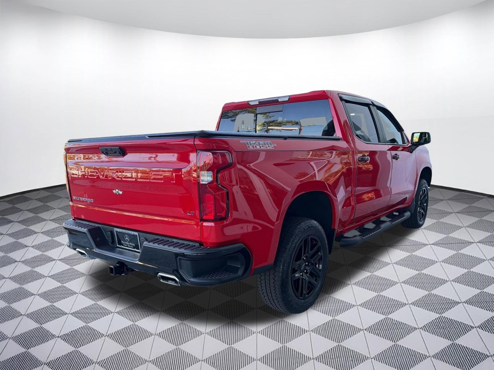 Used 2023 Chevrolet Silverado 1500 LT Trail Boss AWD/4WD image 9