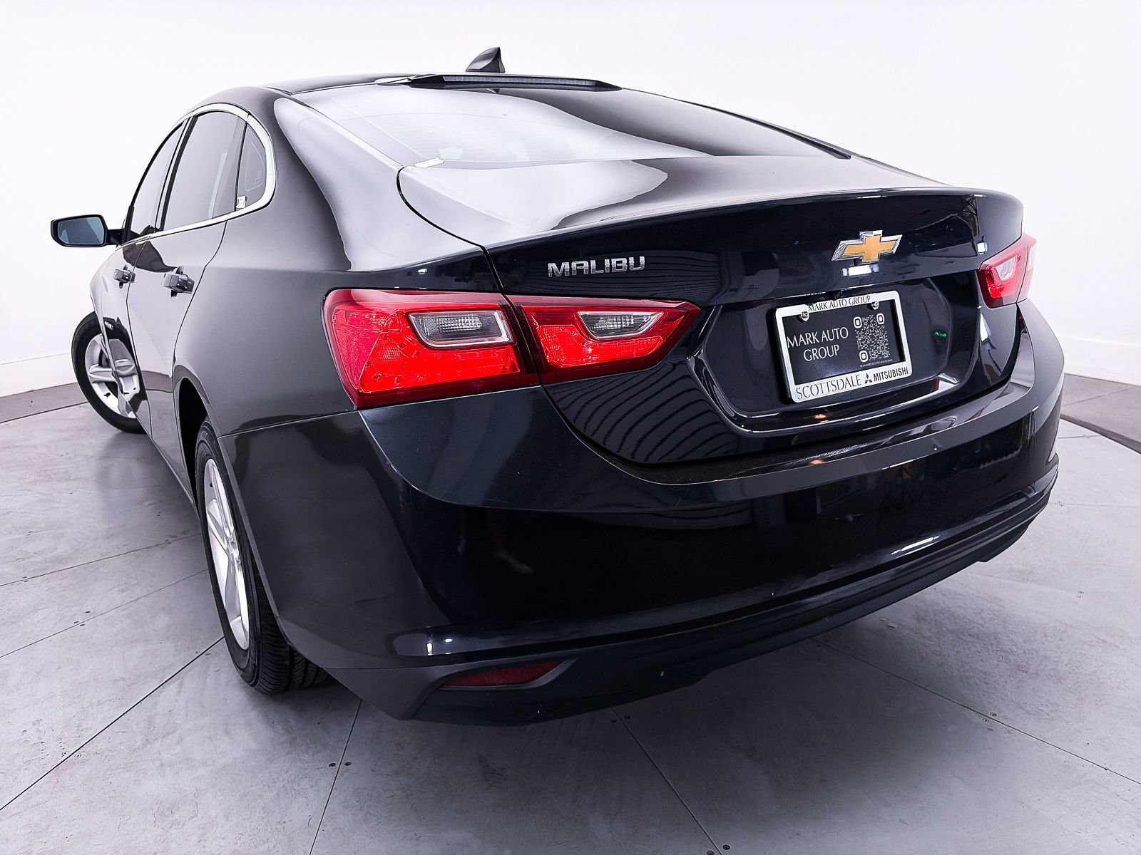 Used 2022 Chevrolet Malibu LS FWD image 7