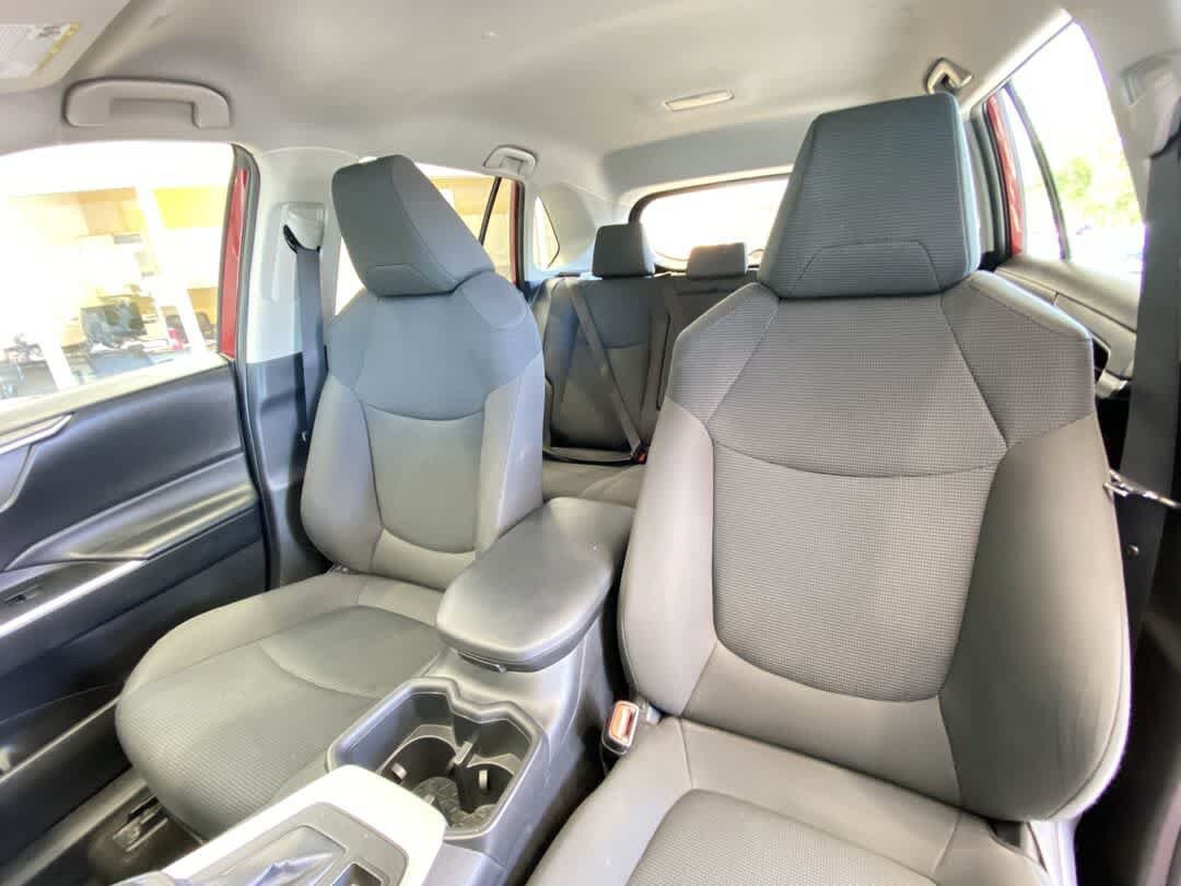 Used 2024 Toyota RAV4 LE AWD/4WD image 13