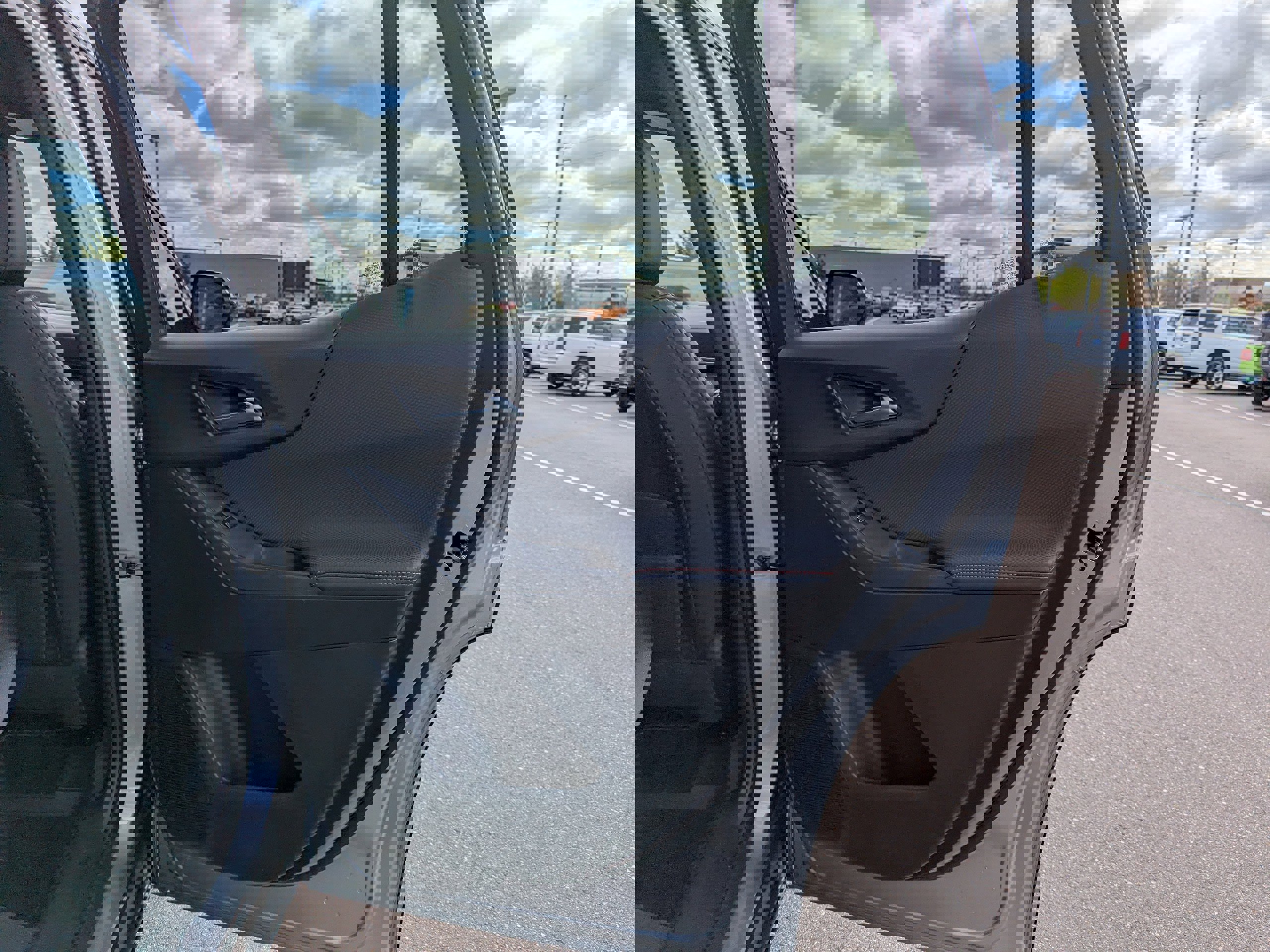 New 2026 Chevrolet Equinox RS image 39