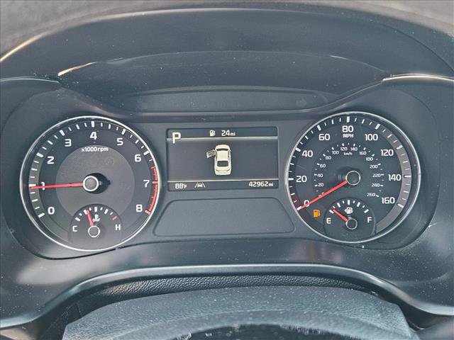 Used 2024 Kia Forte LXS w/ LXS Technology Package FWD image 11
