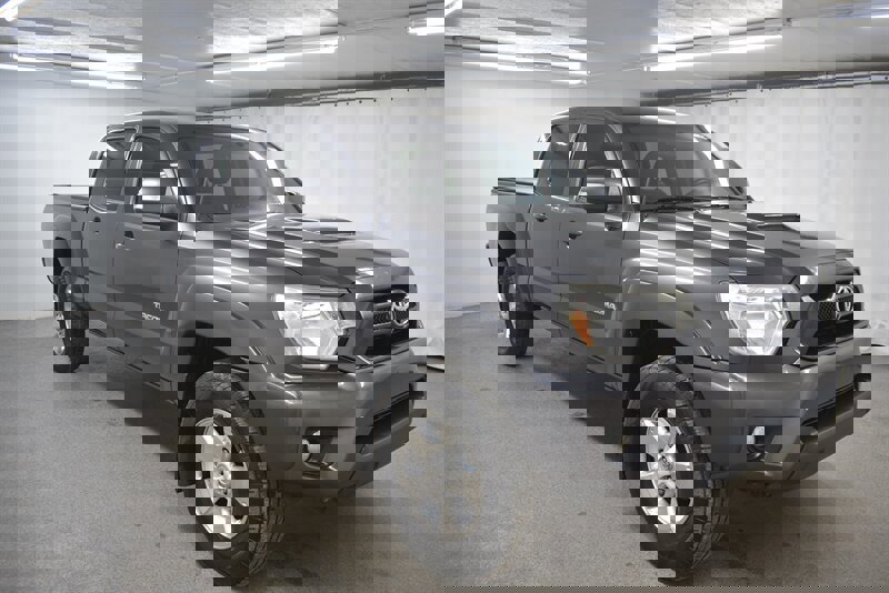 Used 2014 Toyota Tacoma PreRunner w/ TRD Sport Package RWD image 1