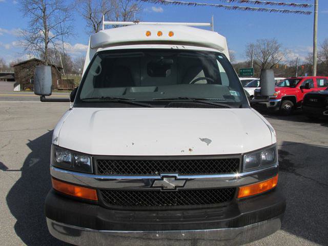 Used 2008 Chevrolet Express 3500 RWD image 2