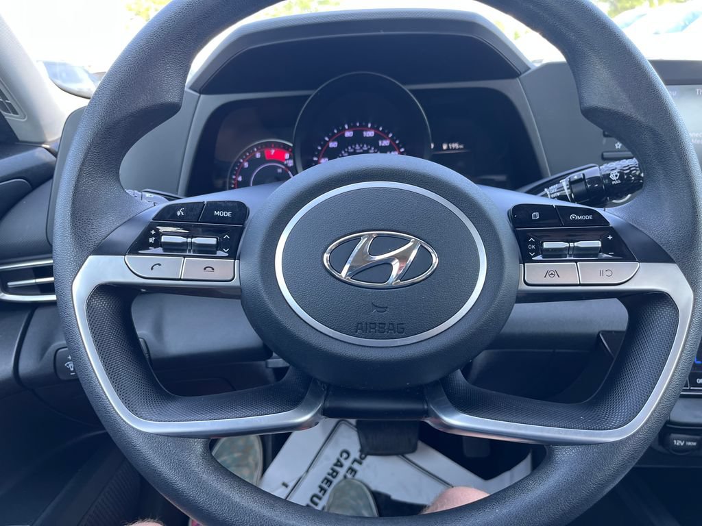 Used 2021 Hyundai Elantra SEL FWD image 13