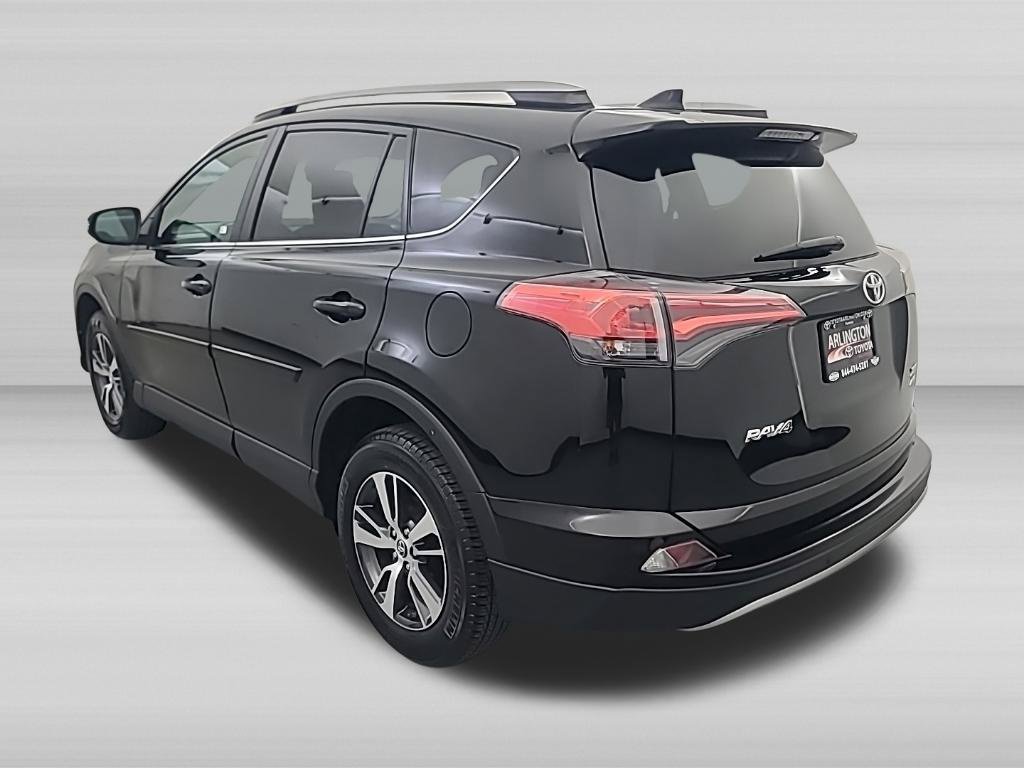 Used 2018 Toyota RAV4 XLE AWD/4WD image 6