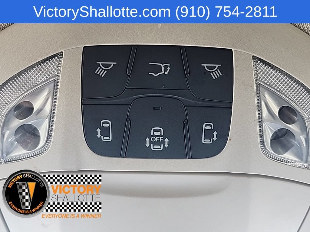 Certified 2024 Chrysler Pacifica Limited FWD image 39