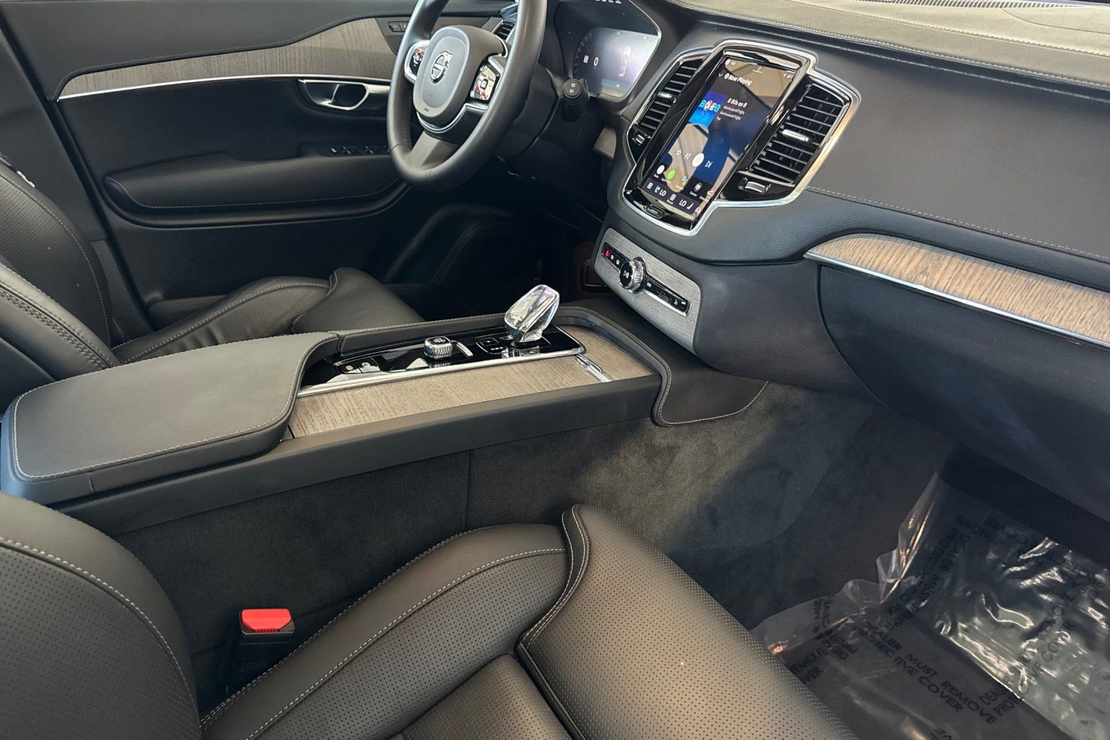 Used 2023 Volvo XC90 T8 Ultimate w/ Protection Package Premier image 19