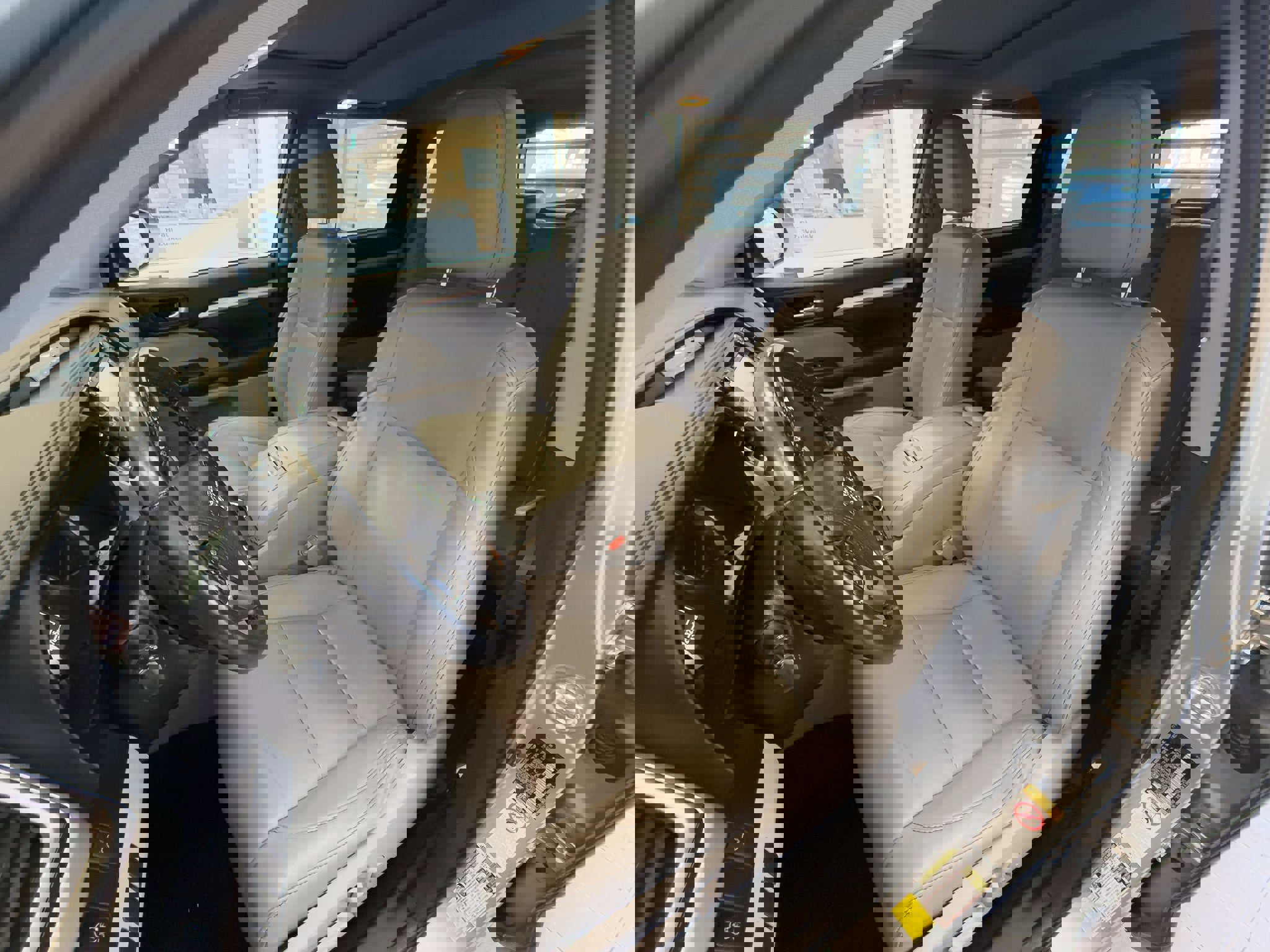 Used 2017 Toyota Highlander SE image 21