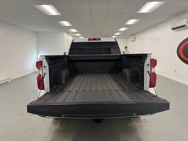 Used 2026 Chevrolet Silverado 1500 W/T w/ WT Value Package image 8