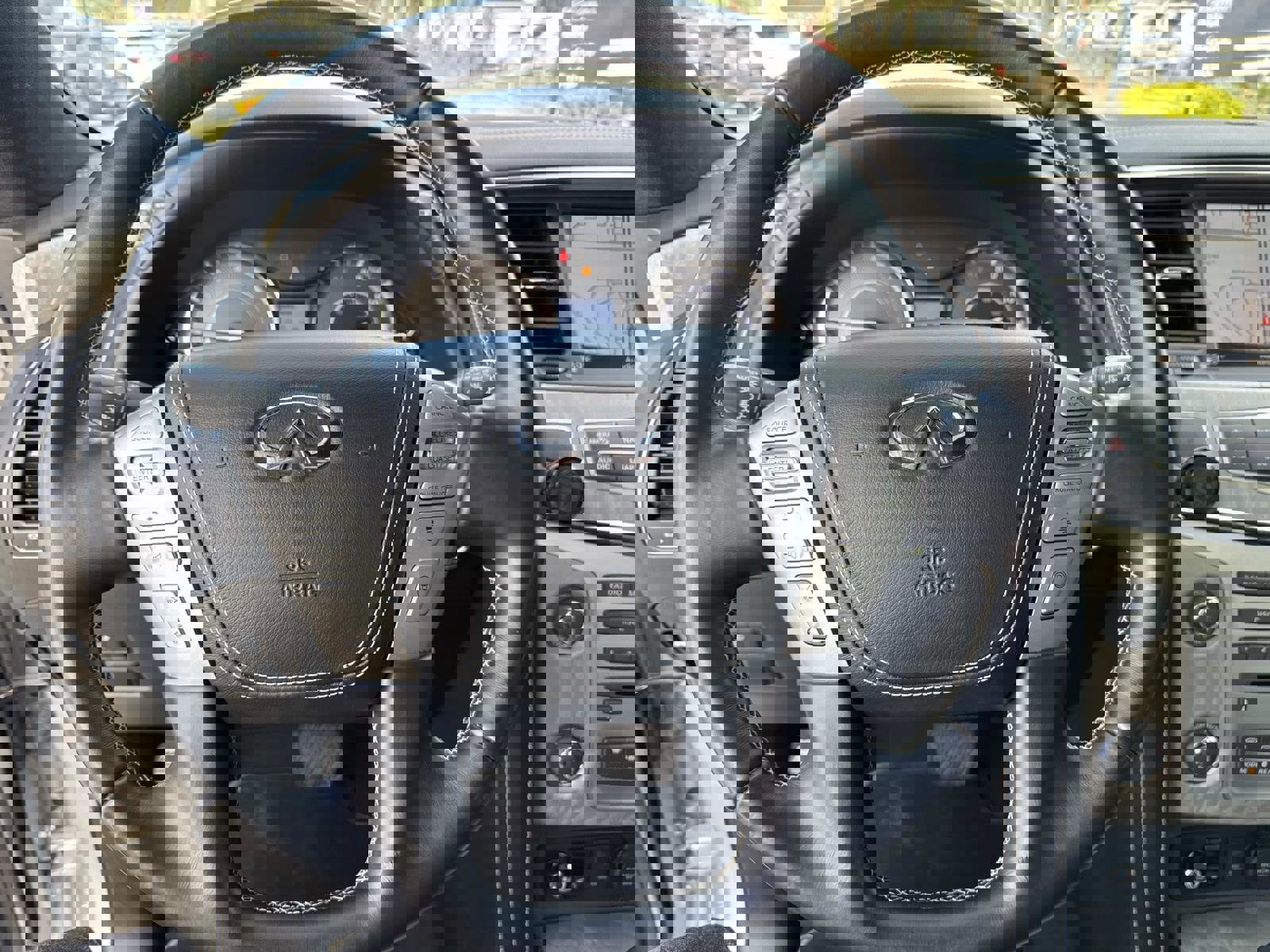 Used 2019 INFINITI QX80 Limited image 30