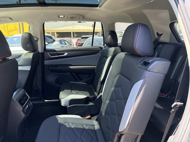 New 2026 Volkswagen Atlas Peak Edition AWD/4WD image 13