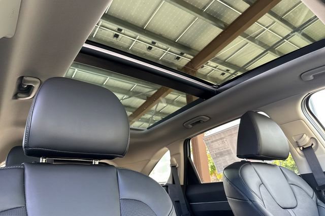 New 2026 Kia Sorento S w/ S Panoramic Sunroof Package image 21