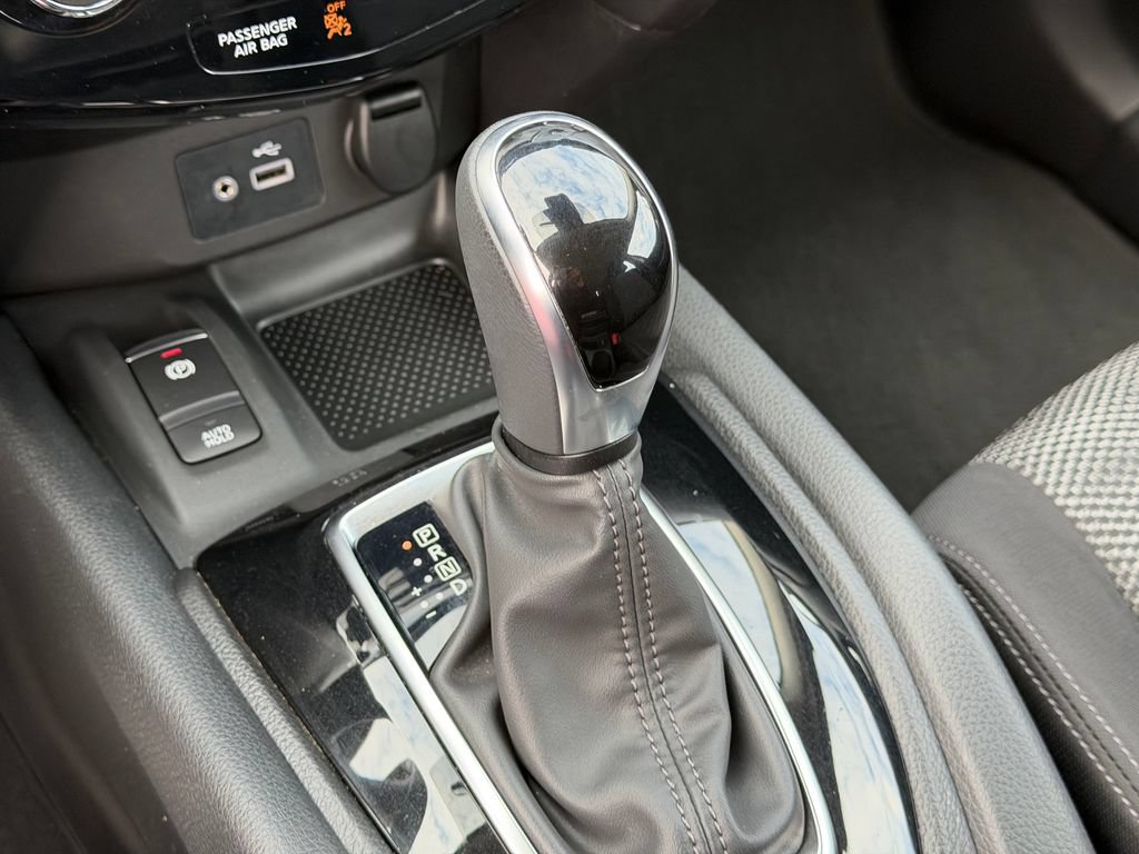 Used 2019 Nissan Rogue Sport SV w/ Technology Package AWD/4WD image 30