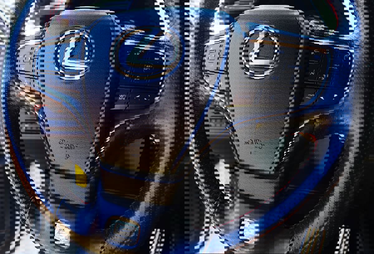 Used 2019 Lexus UX 200 F Sport w/ F Sport Premium Package image 62