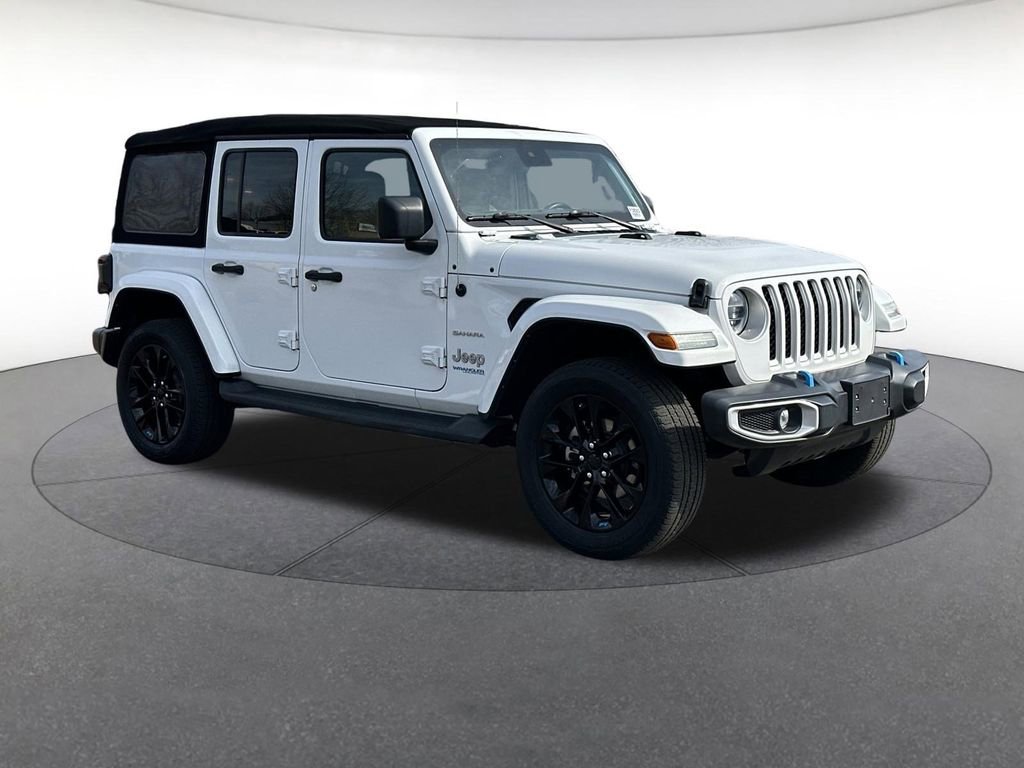 Used 2022 Jeep Wrangler Unlimited Sahara w/ Safety Group image 8