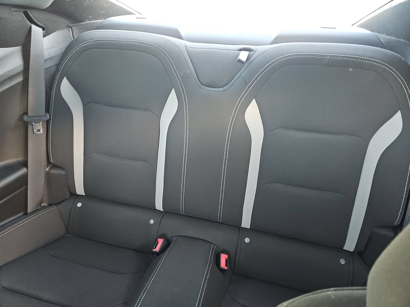 Used 2019 Chevrolet Camaro LT w/ Technology Package RWD image 6