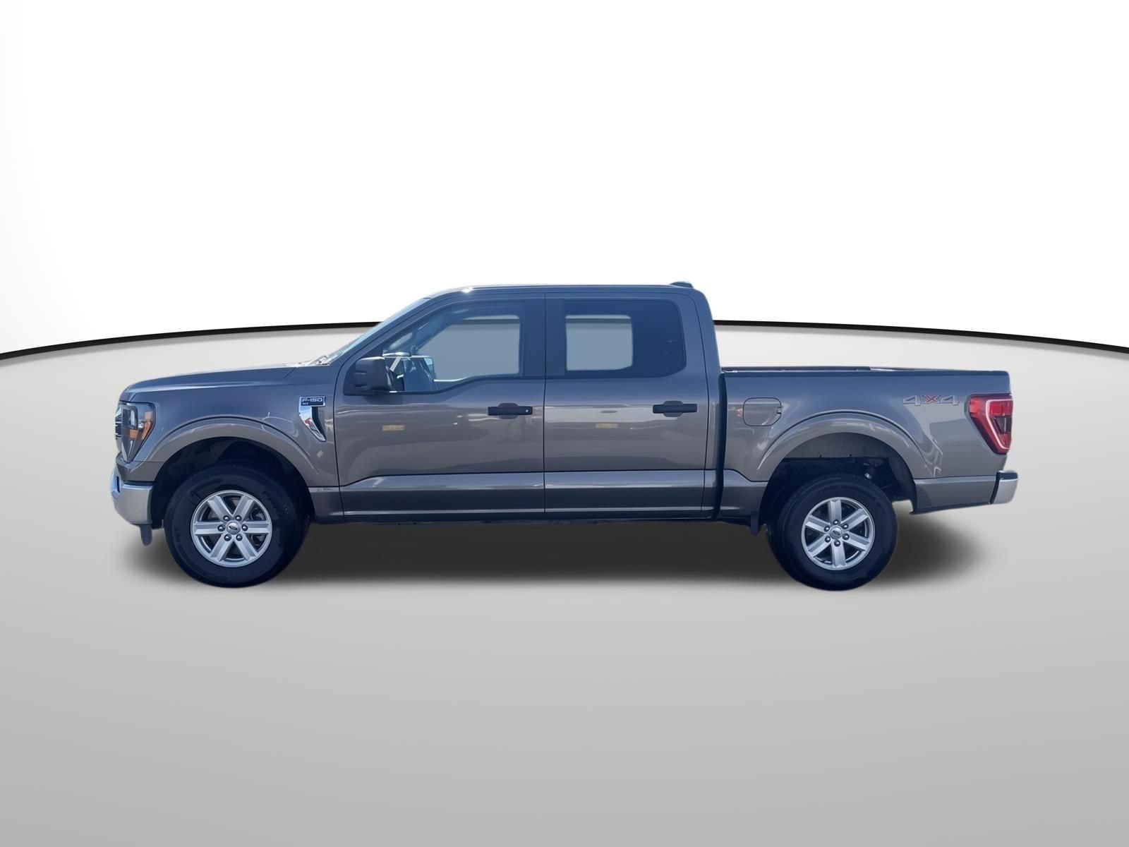 Used 2023 Ford F150 XLT w/ Trailer Tow Package image 2