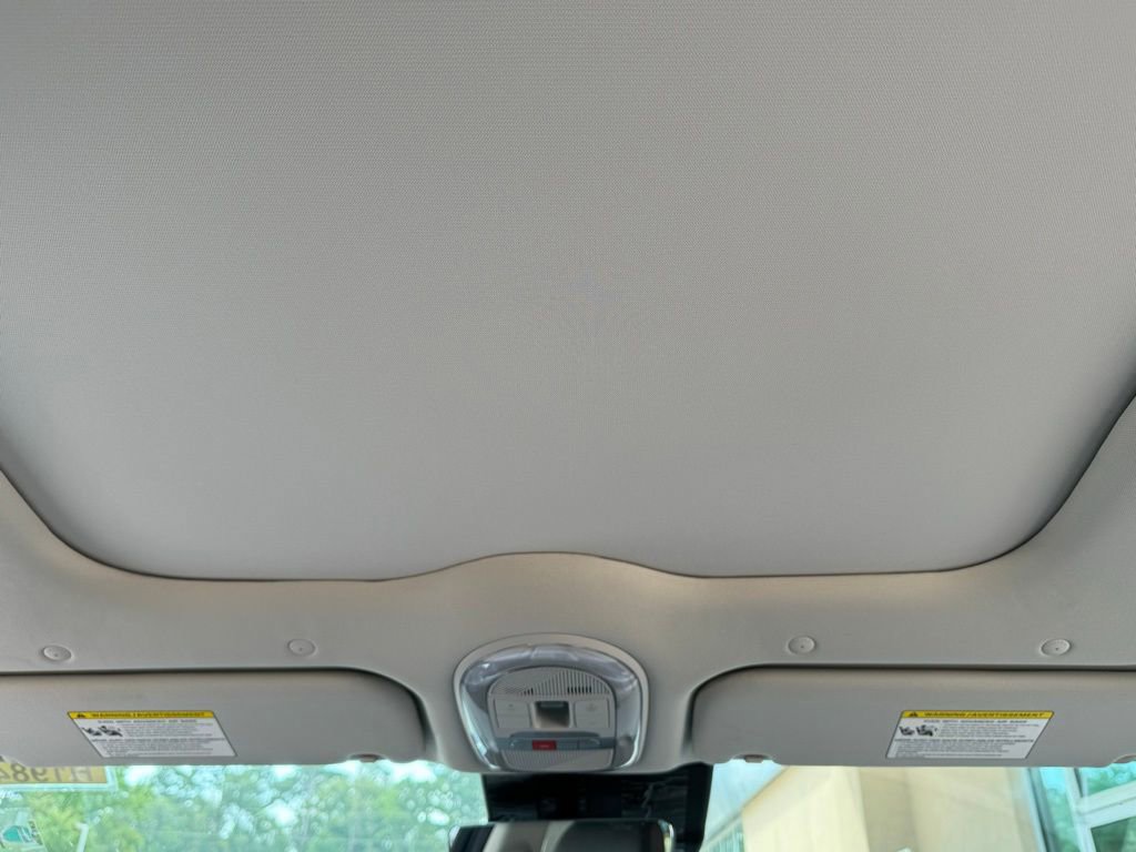 New 2026 Hyundai Ioniq 9 Limited image 3