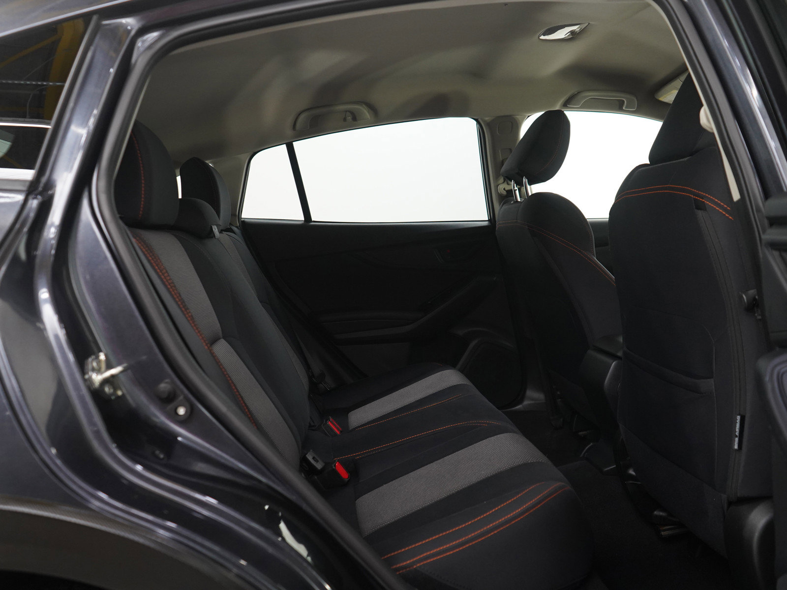 Used 2018 Subaru Crosstrek 2.0i Premium w/ Eyesight System image 11