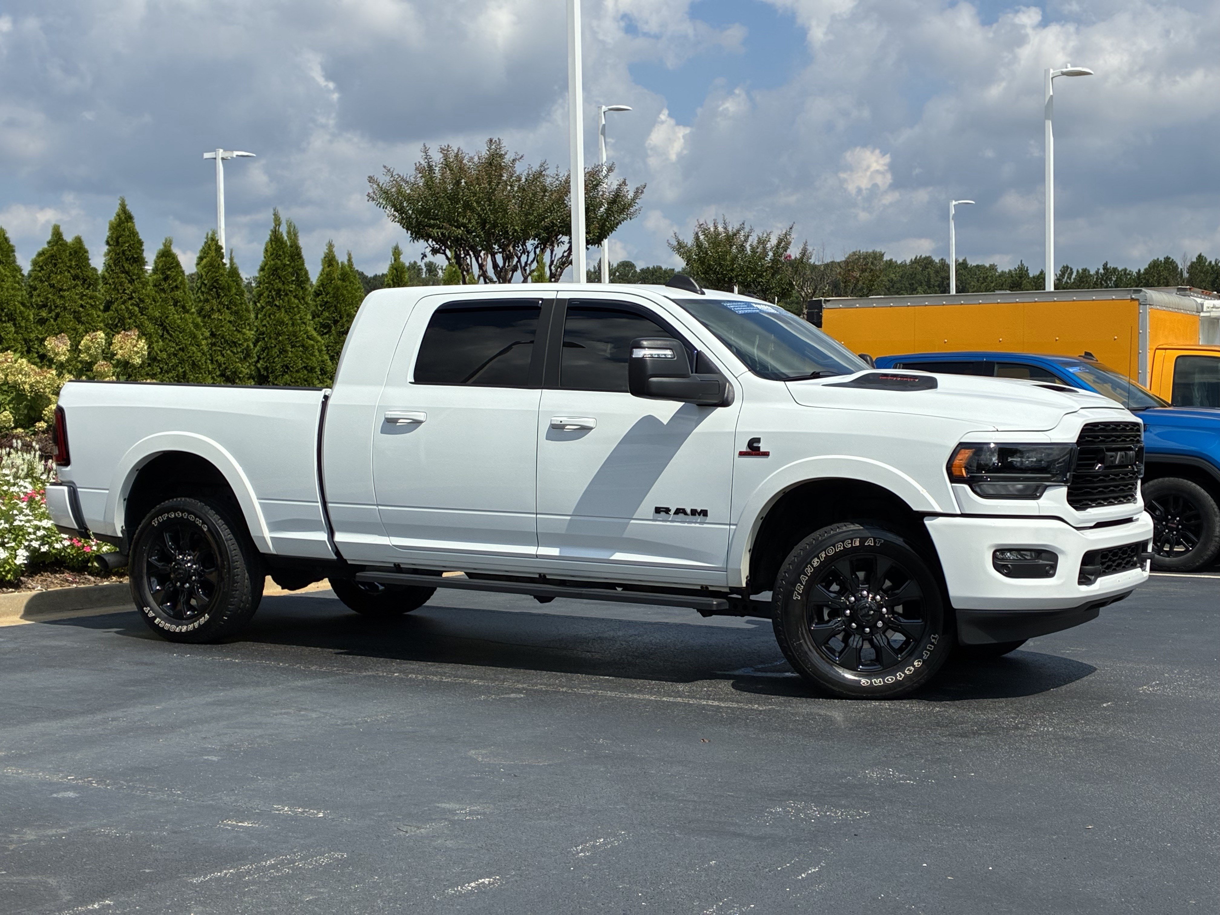 Used 2023 RAM 2500 Limited w/ Night Edition AWD/4WD image 3