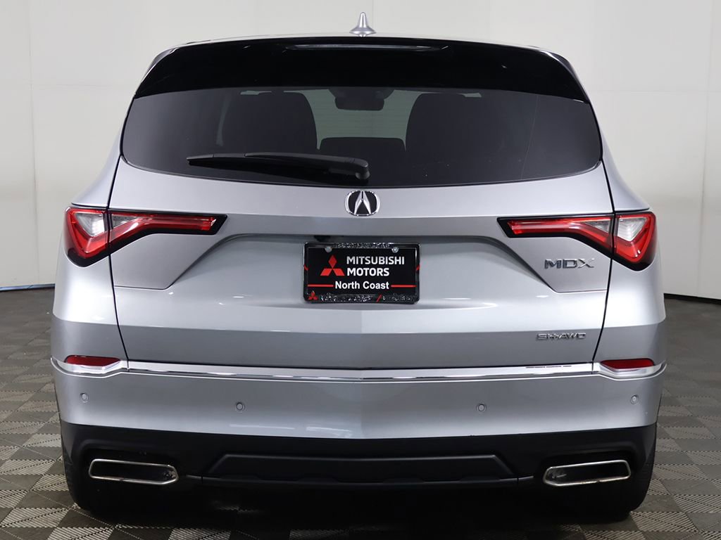 Used 2023 Acura MDX SH-AWD w/ Technology Package image 14