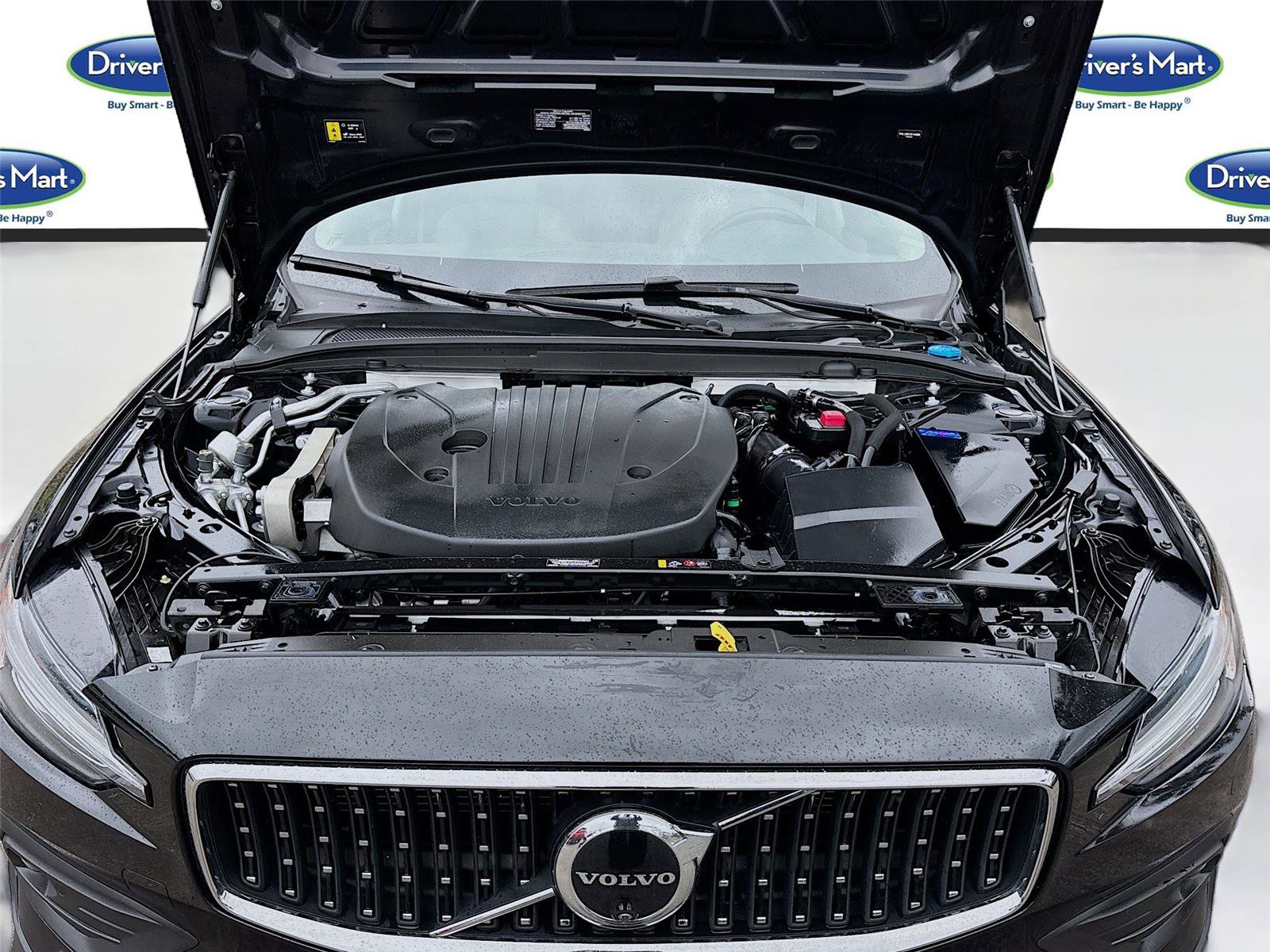 Used 2025 Volvo V60 B5 Cross Country Plus AWD/4WD image 31