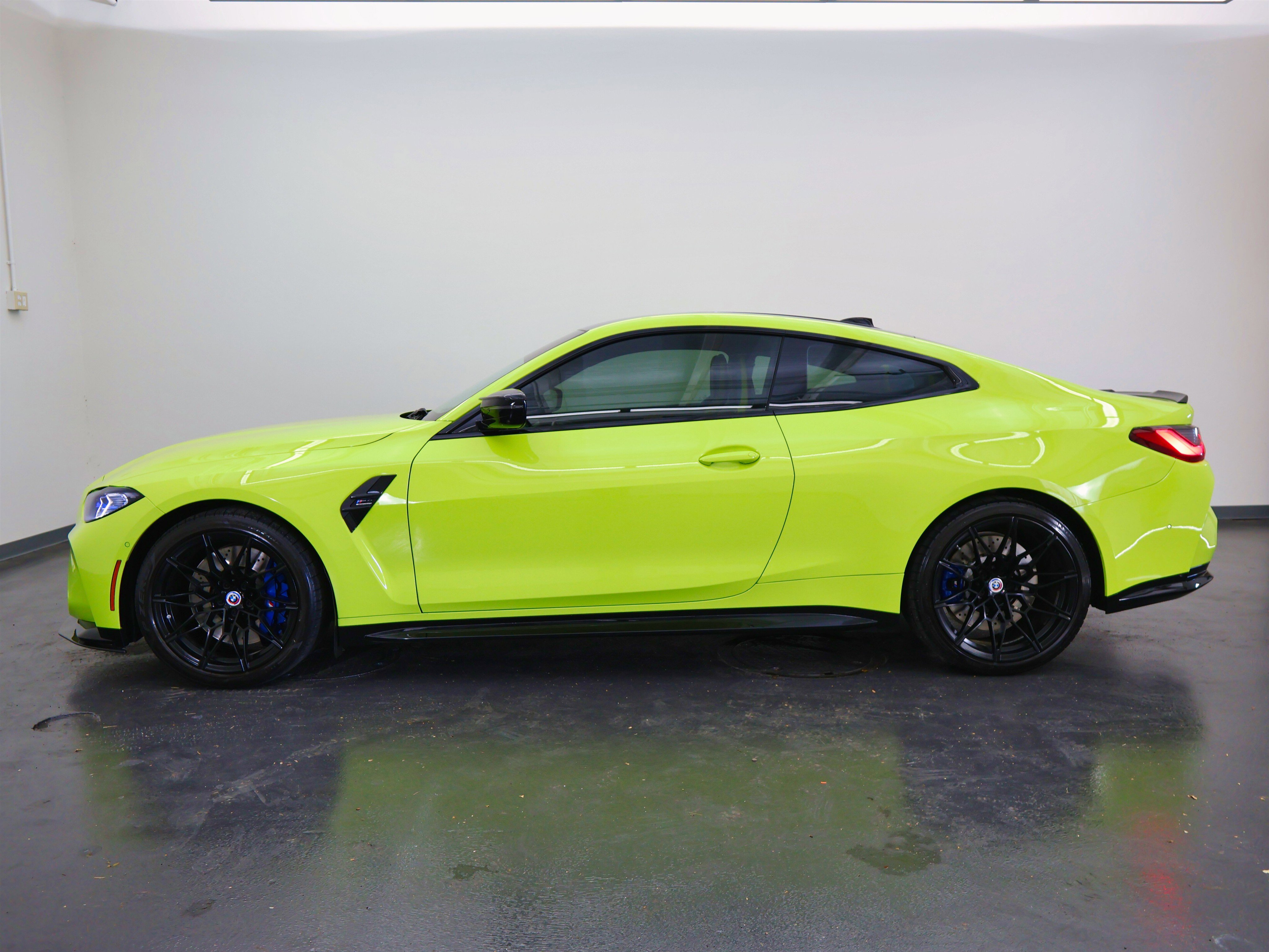 Used 2022 BMW M4 xDrive Competition w/ Executive Package image 6