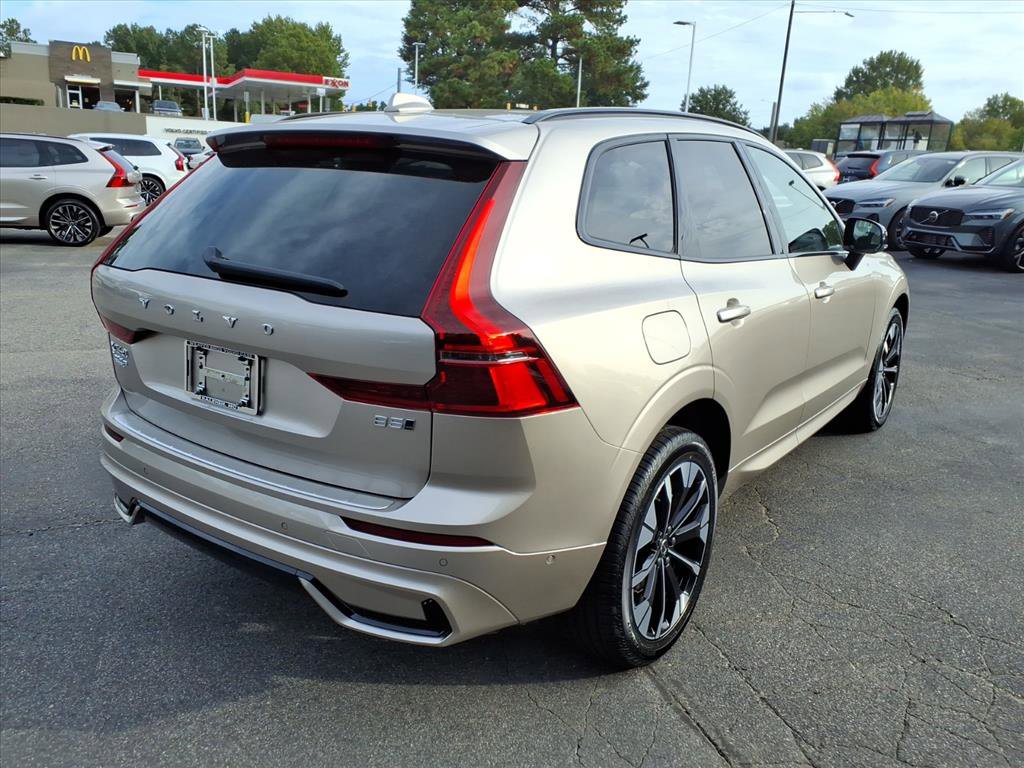 New 2026 Volvo XC60 B5 Plus w/ Protection Package Premier image 3