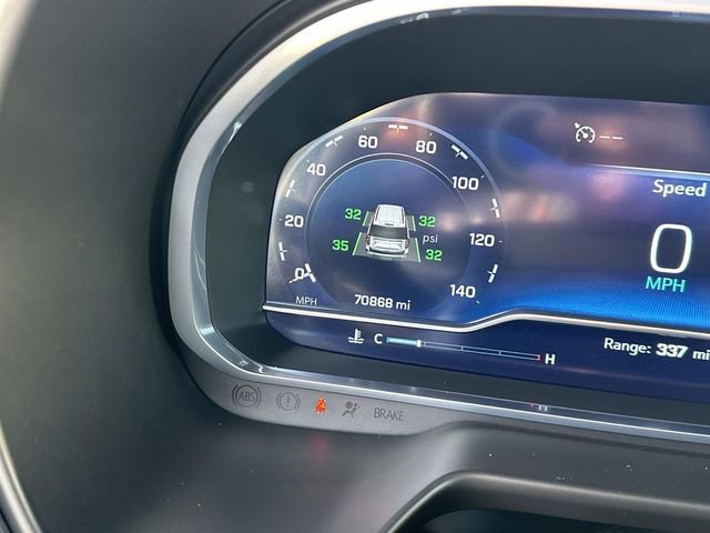 Certified 2023 Chevrolet Suburban RST image 12