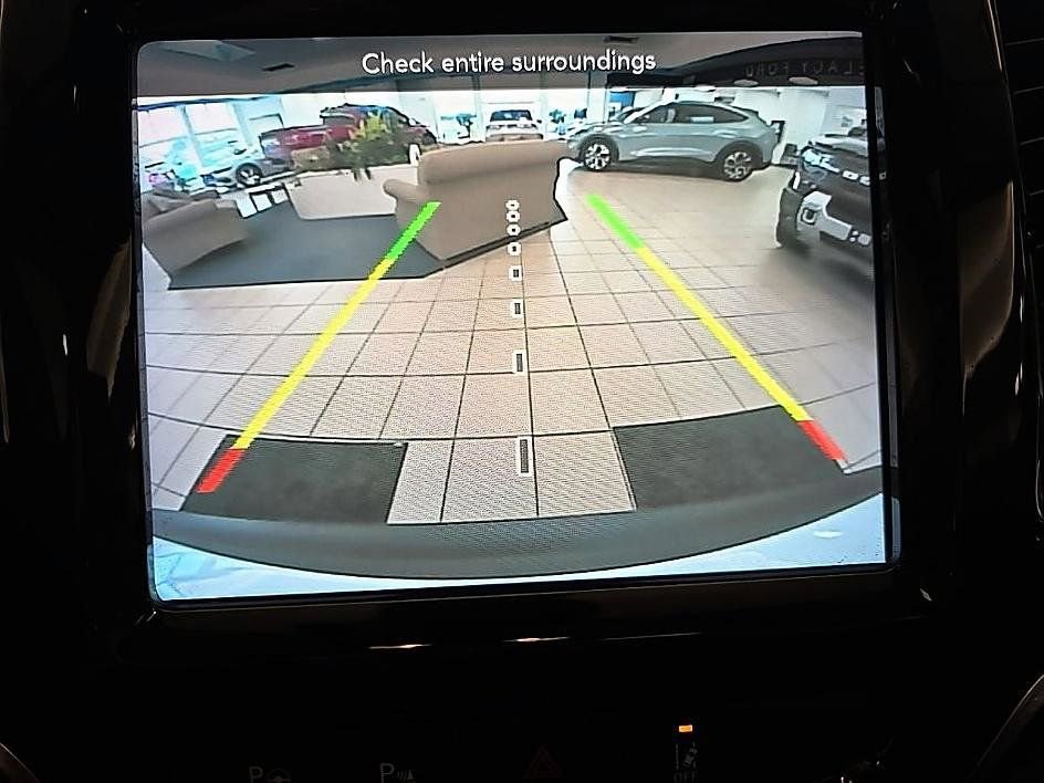 Used 2021 Jeep Cherokee Limited image 21