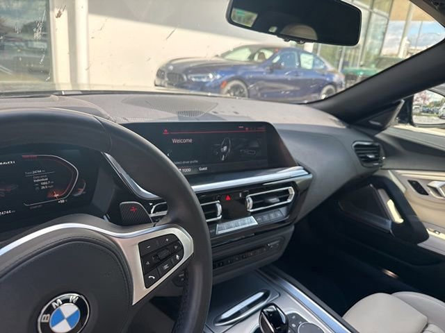 Used 2022 BMW Z4 M40i w/ Premium Package image 21