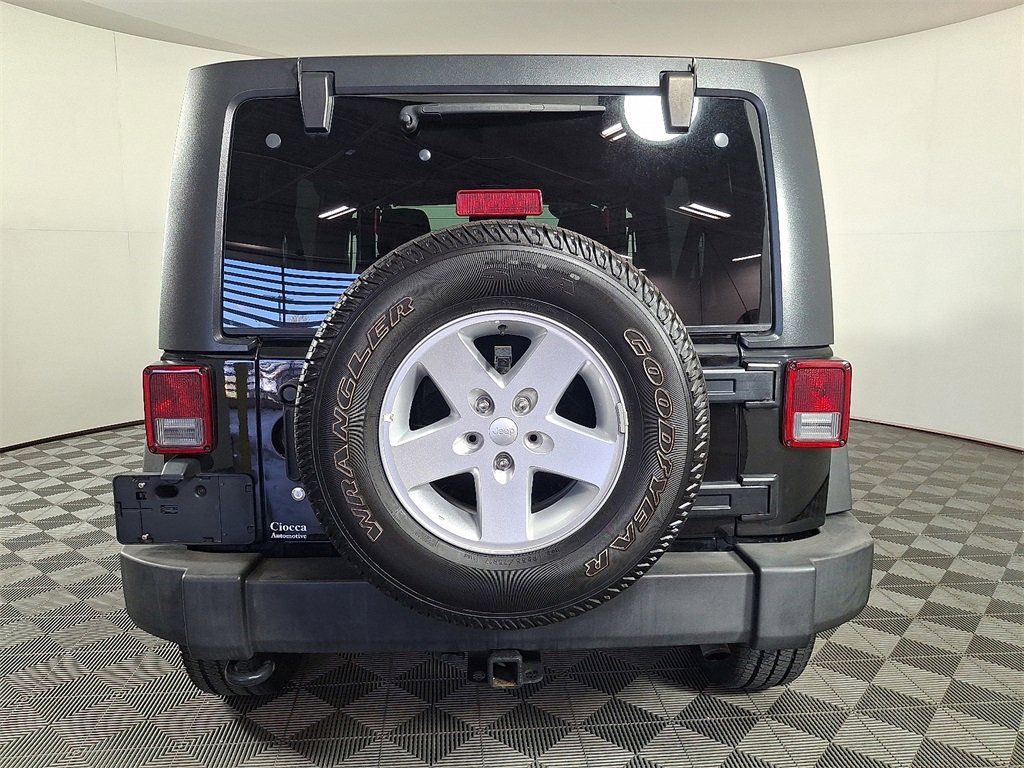 Used 2018 Jeep Wrangler Unlimited Sport S image 9