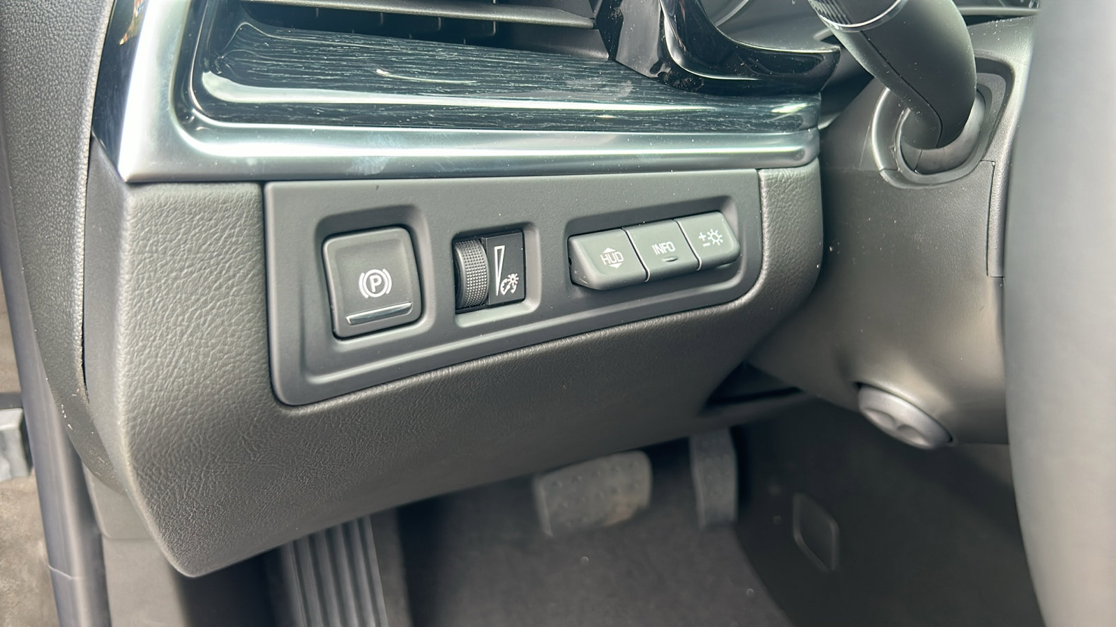 New 2025 Cadillac XT5 Premium Luxury w/ Technology Package image 25