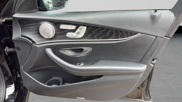 Used 2023 Mercedes-Benz E 350 Sedan image 25