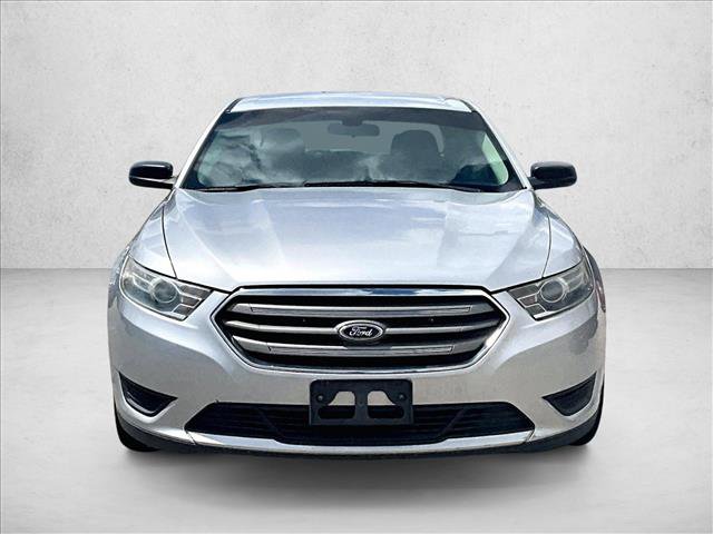 Used 2015 Ford Taurus SE FWD image 3